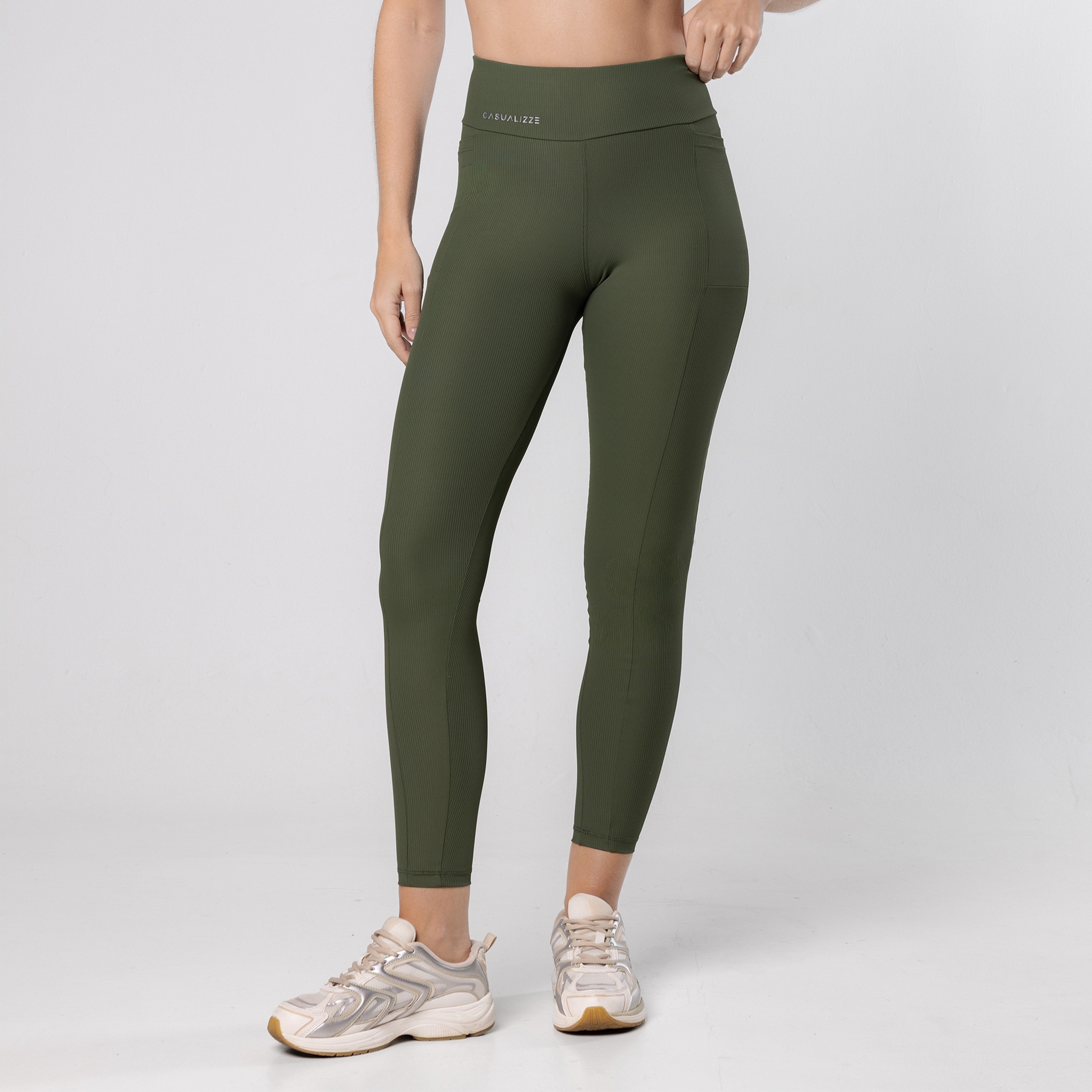 Calça Legging Feminina Academia Fitness Com Bolsos Corrida - Verde Militar P Calça Legging Feminina Academia Fitness Com Bolsos Corrida - Verde Militar P