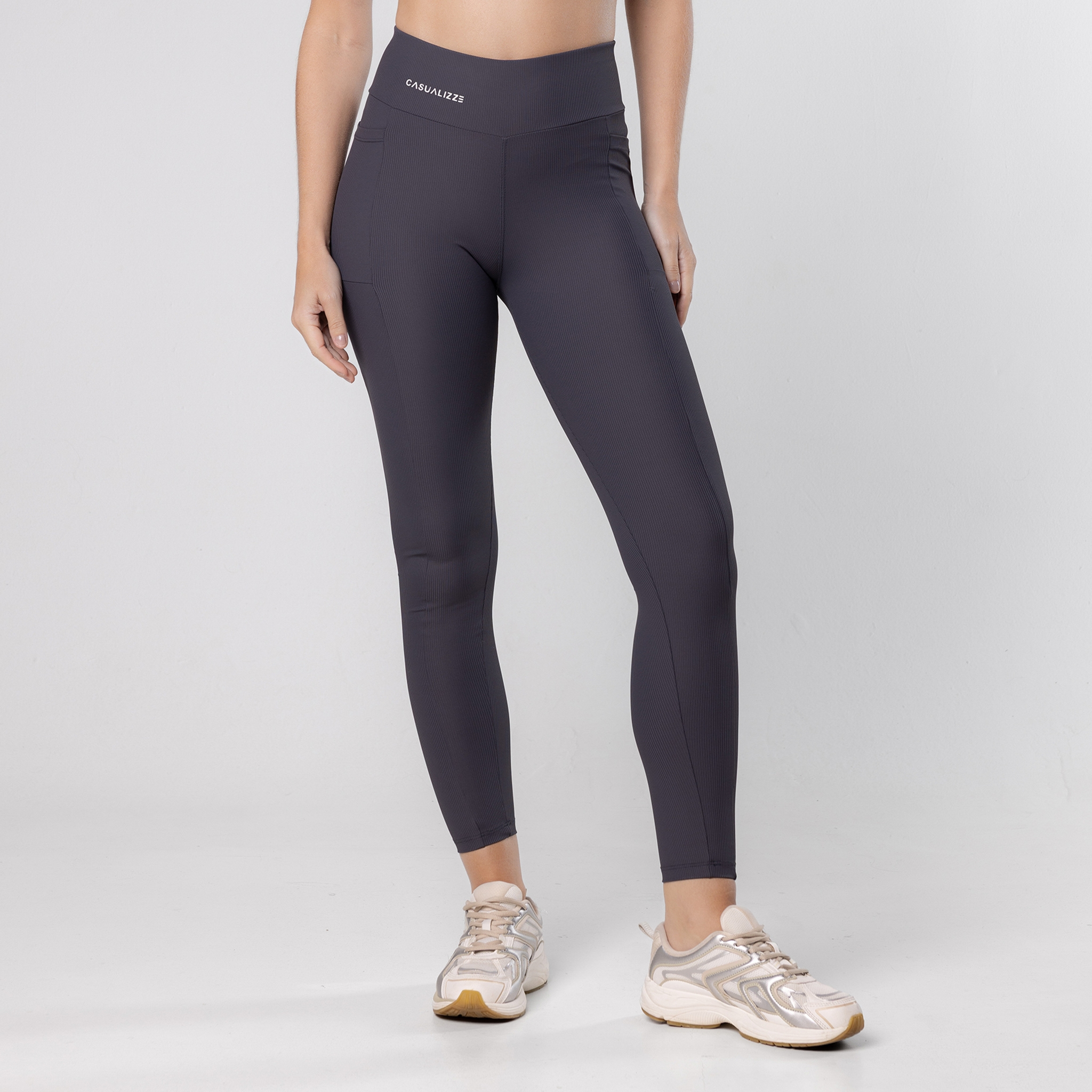 Calça Legging Feminina Academia Fitness Com Bolsos Corrida - Cinza Chumbo P Calça Legging Feminina Academia Fitness Com Bolsos Corrida - Cinza Chumbo P