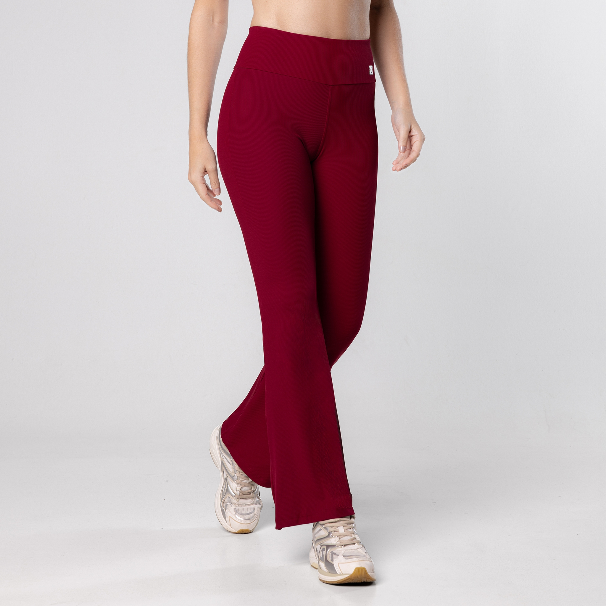 Calça Bailarina Flare Poliamida Canelado - Vermelho Carmim P Calça Bailarina Flare Poliamida Canelado - Vermelho Carmim P