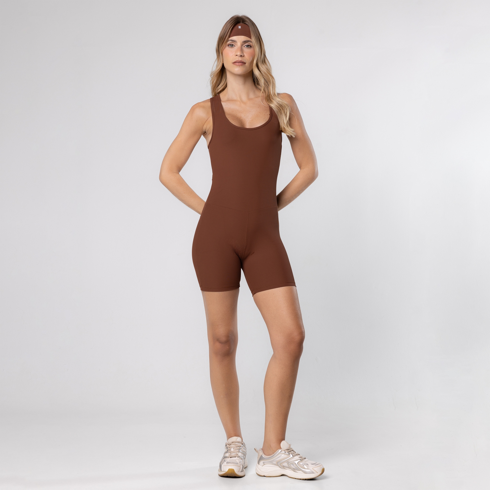 Macaquinho Fitness Bolso Corrida Feminino Academia Sprint - Marrom Cappuccino P Macaquinho Fitness Bolso Corrida Feminino Academia Sprint - Marrom Cappuccino P