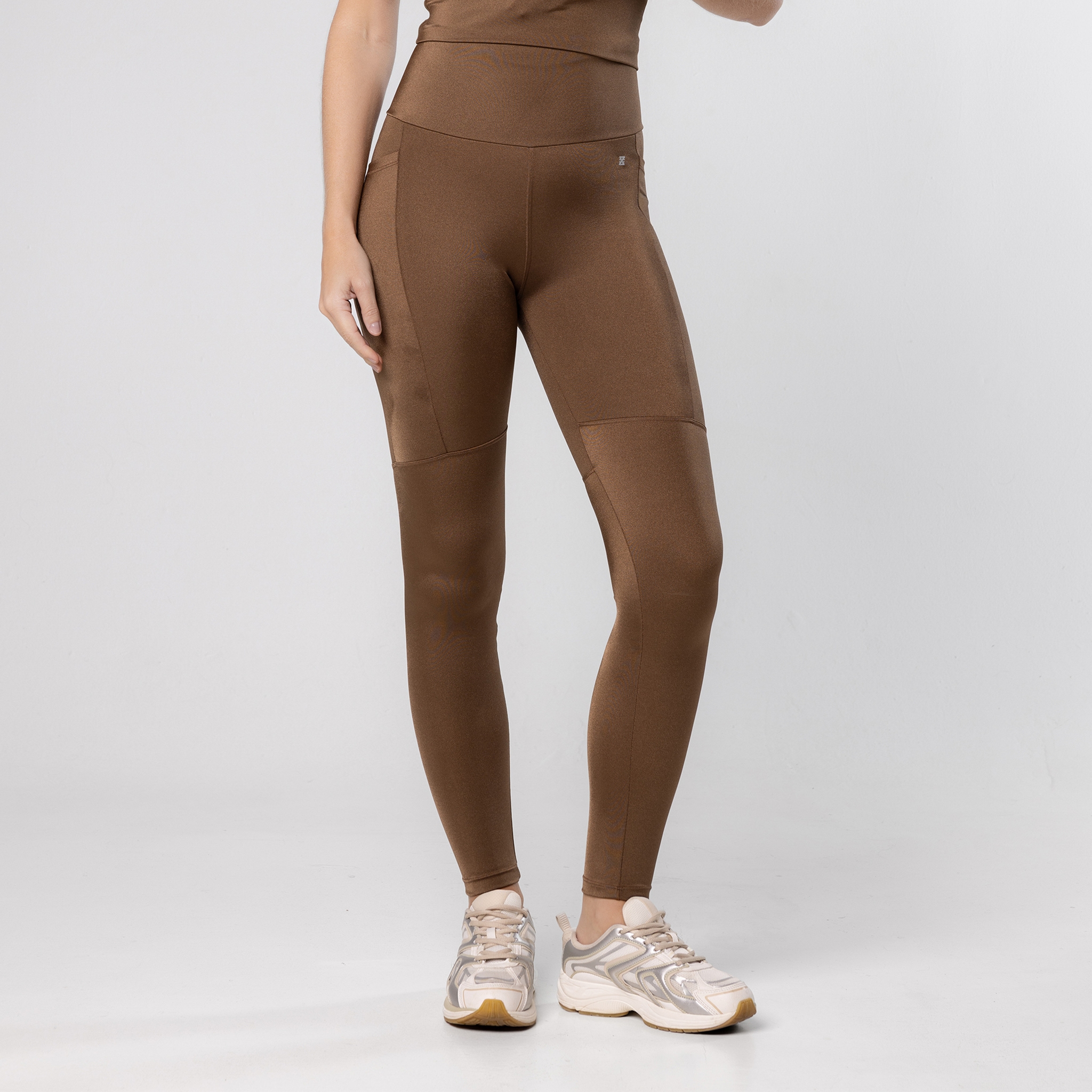Calça Legging Feminina Academia Bolsos Refletivo - Marrom Dourado P Calça Legging Feminina Academia Bolsos Refletivo - Marrom Dourado P