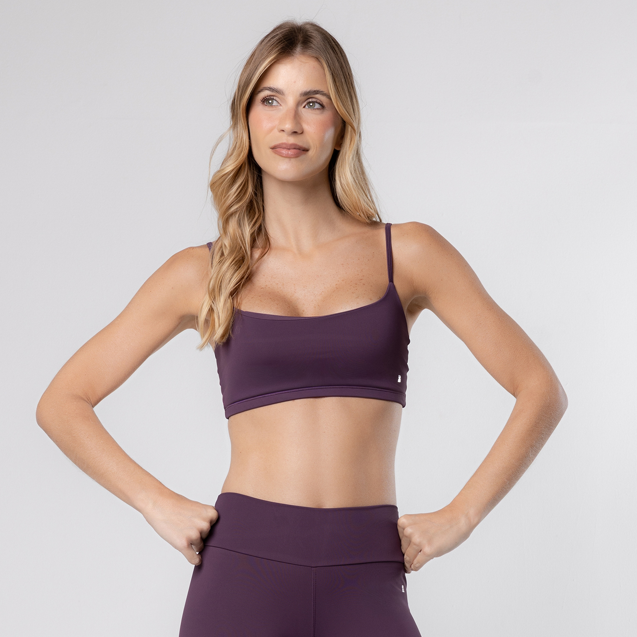 Top Academia Fitness Feminino Poliamida Alcinha Básico - Roxo Figo P Top Academia Fitness Feminino Poliamida Alcinha Básico - Roxo Figo P