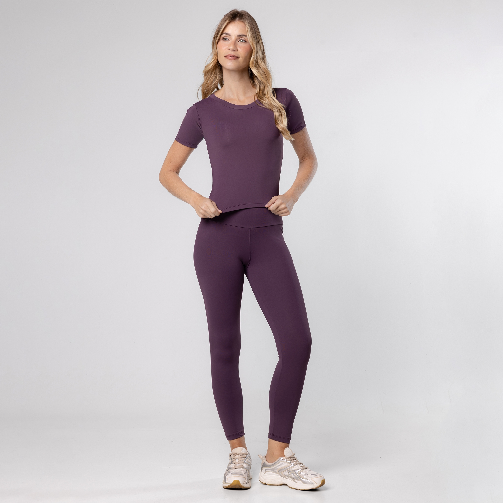 Conjunto Essence Roxo Figo