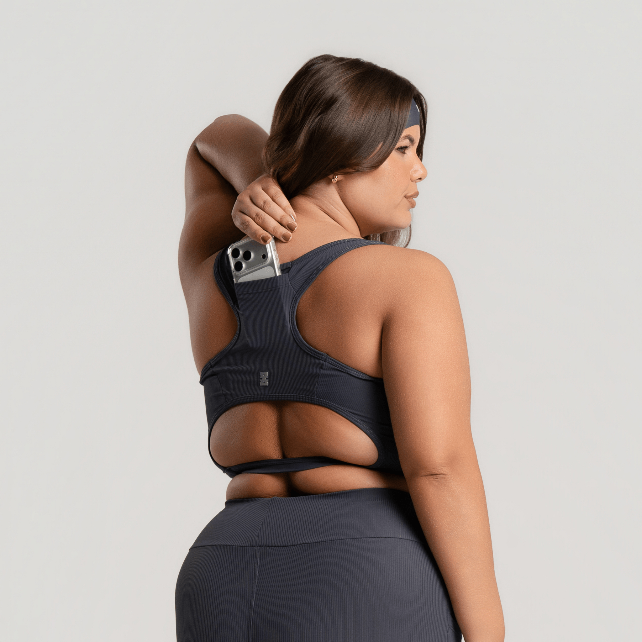 Kit 2 Tops Femininos Bolso Fitness Preto e Cinza